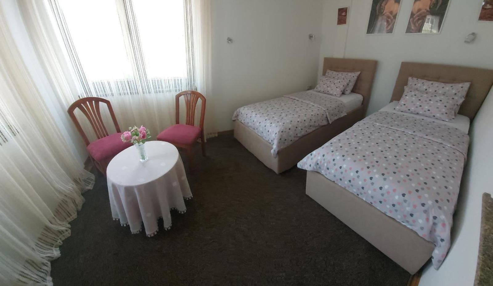 Bed & Breakfast Sjaj SJJ Zimmer foto